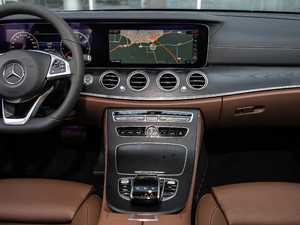 2018E 200L 4MATIC \ п_