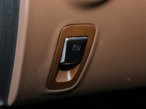 2018E 200L 4MATIC \ v܇Ƅ