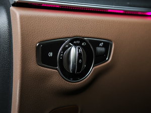 2018E 200L 4MATIC \ п؅^