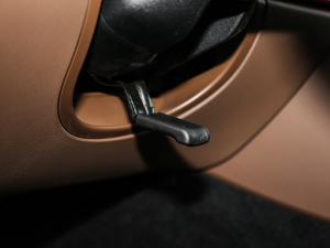 2018E 200L 4MATIC \ п؅^