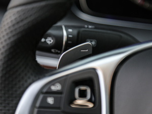 2018E 200L 4MATIC \ п؅^