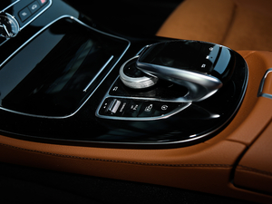 2018E 200 \Ӱ п؅^(q)