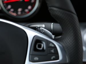 2018E 200 \Ӱ п؅^(q)