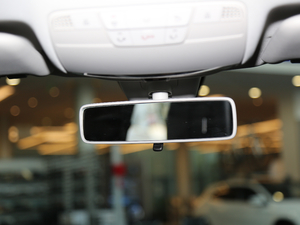 2018E 200L \(yn) ܇(ni)ҕR