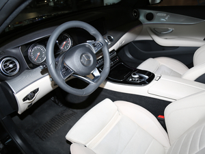 2018E 200 4MATIC \ п؅^