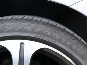 2018E 300L \ӺA ݆̥ߴ