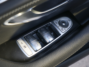 2018E 300L \(yn)ӺA {܇ƅ^(q)	