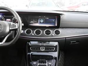 2018E 300L \(yn)ӺA п_