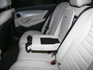 2018E 300 \(yn)(dng) 