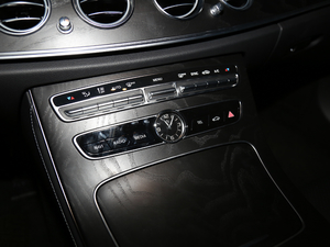 2018E 300L \ӕr п؅^(q)