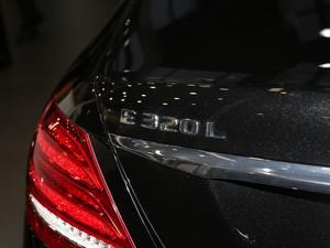 2018E 320L 4MATIC \ (ji)^