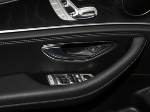 2018E 320L 4MATIC \ g