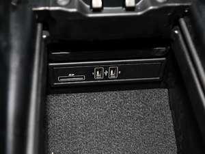 2018E 320L 4MATIC \(yn)(dng) g