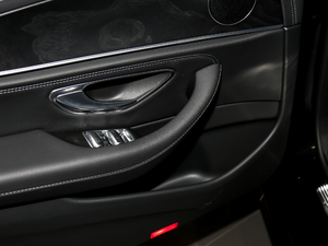 2018E 320L 4MATIC \(yn)(dng) g