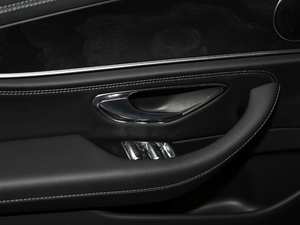 2018E 320L 4MATIC \(yn)(dng) g