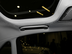 2018E 320L 4MATIC \ g