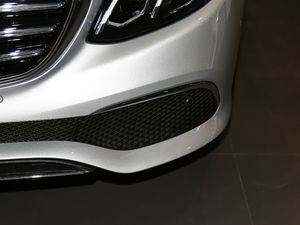 2018E 200L 4MATIC ǰF