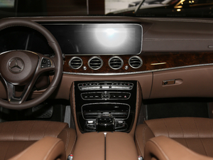 2018E 200L 4MATIC п_(ti)