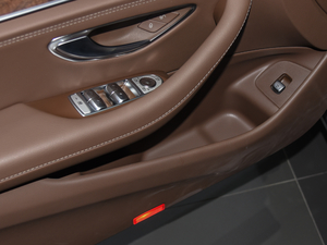 2018E 200L 4MATIC ǰTg