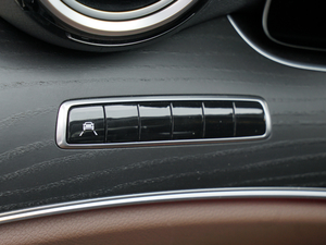 2018E 200L 4MATIC \ g