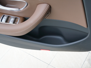 2018E 200L 4MATIC \ g