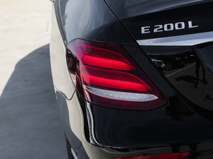 2018Ŀ E 200 L (ji)^