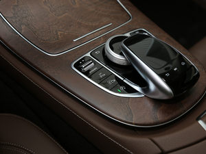 2018Ŀ E 200 L п؅^(q)