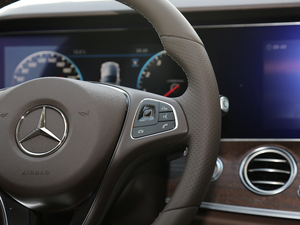 2018Ŀ E 200 L п؅^(q)