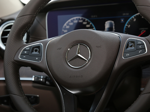 2018Ŀ E 200 L п؅^(q)