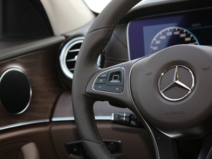 2018Ŀ E 200 L п؅^(q)