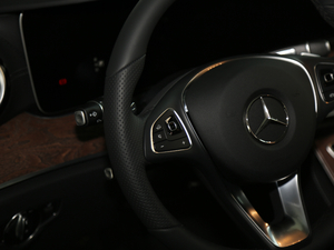 2018Ŀ E 200 L п؅^(q)