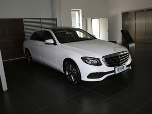 2018Ŀ E 300 L  