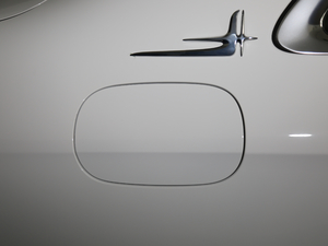 2018Ŀ E 300 L A (ji)^