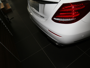 2018Ŀ E 300 L A (ji)^