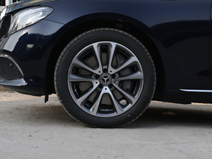 2018Ŀ E 300 L A ݆Ȧ