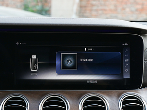 2018Ŀ E 300 L A п؅^(q)