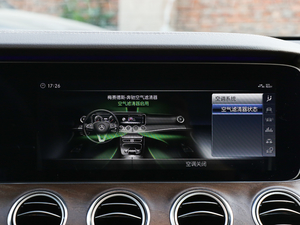 2018Ŀ E 300 L A п؅^