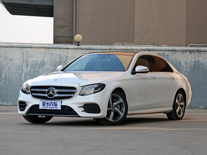 2018Ŀ E 300 L ˶ ǰ45