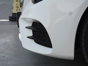 2018Ŀ E 300 L \ӺA ^