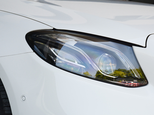 2018Ŀ E 300 L \ӺA ^