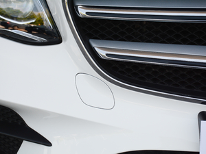 2018Ŀ E 300 L \ӺA ^