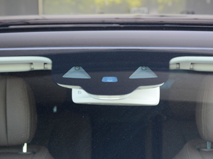 2018Ŀ E 300 L \ӺA ^