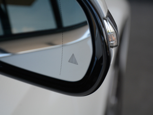 2018Ŀ E 300 L \ӺA ^