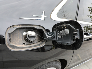 2018Ŀ E 200 L 4MATIC \ w