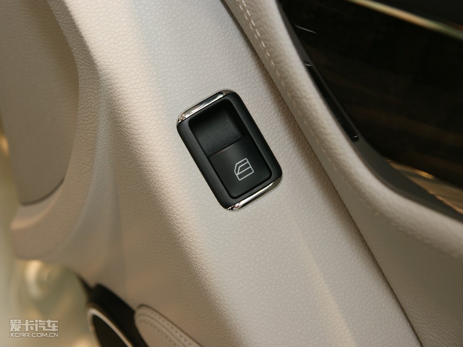 2010YC(j) C 300 r(sh)а