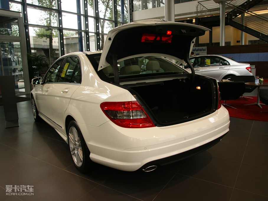 2010YC C 300 rа