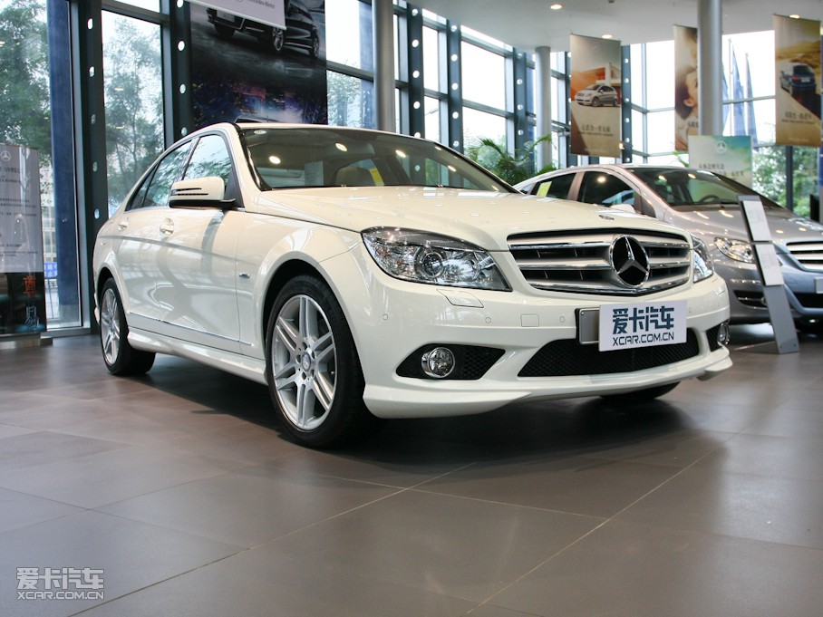 2010YC C 300 \Ӱ