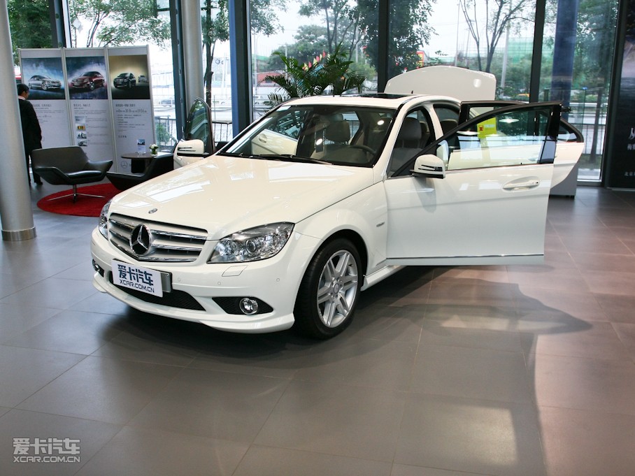 2010YC C 300 \Ӱ