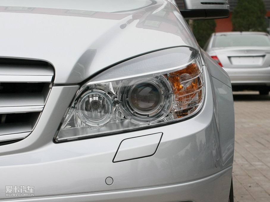 2010��YC�� C 200 CGI �r�а�