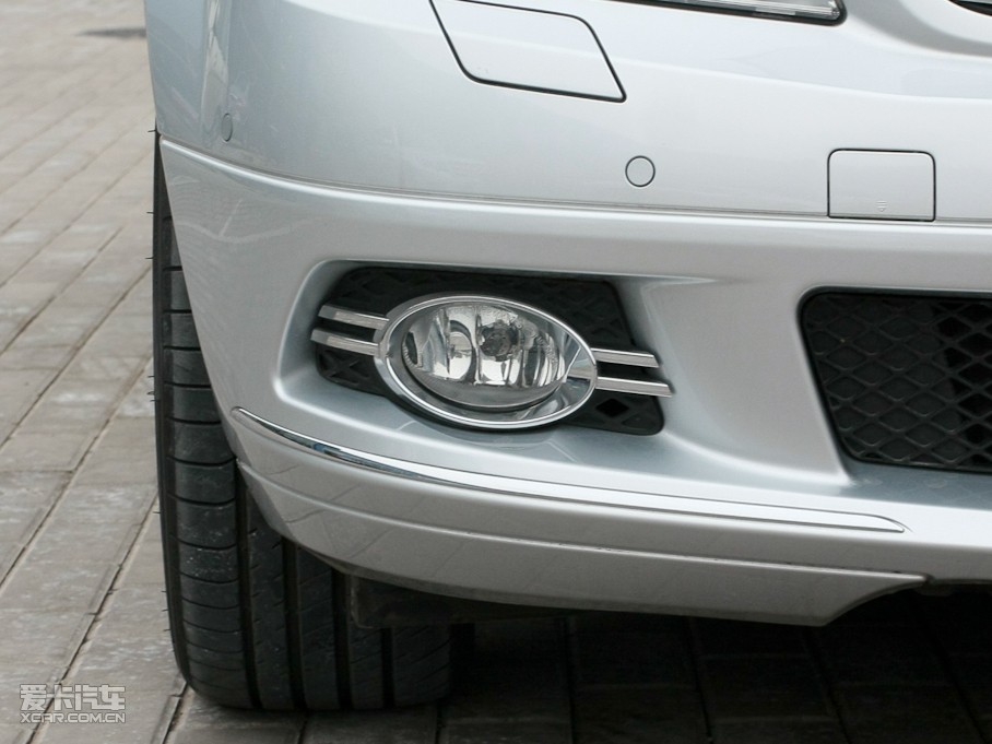 2010��YC�� C 200 CGI �r�а�